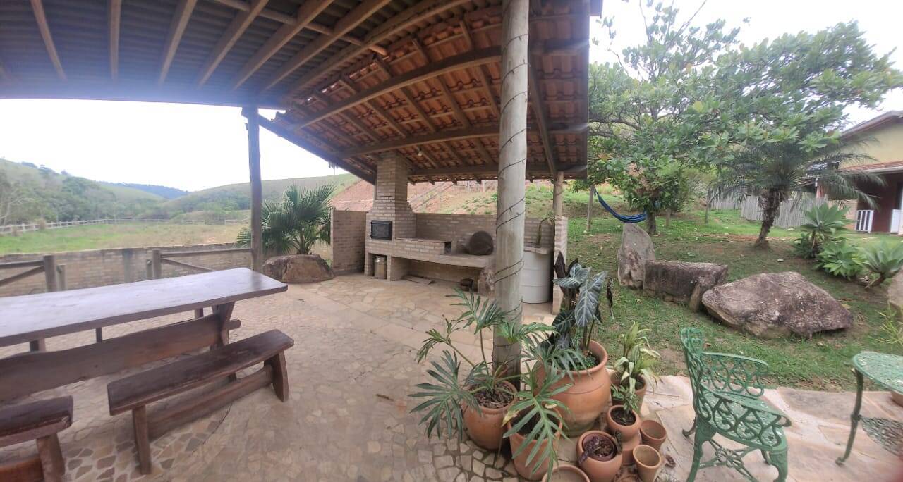 Fazenda à venda com 2 quartos, 219m² - Foto 7