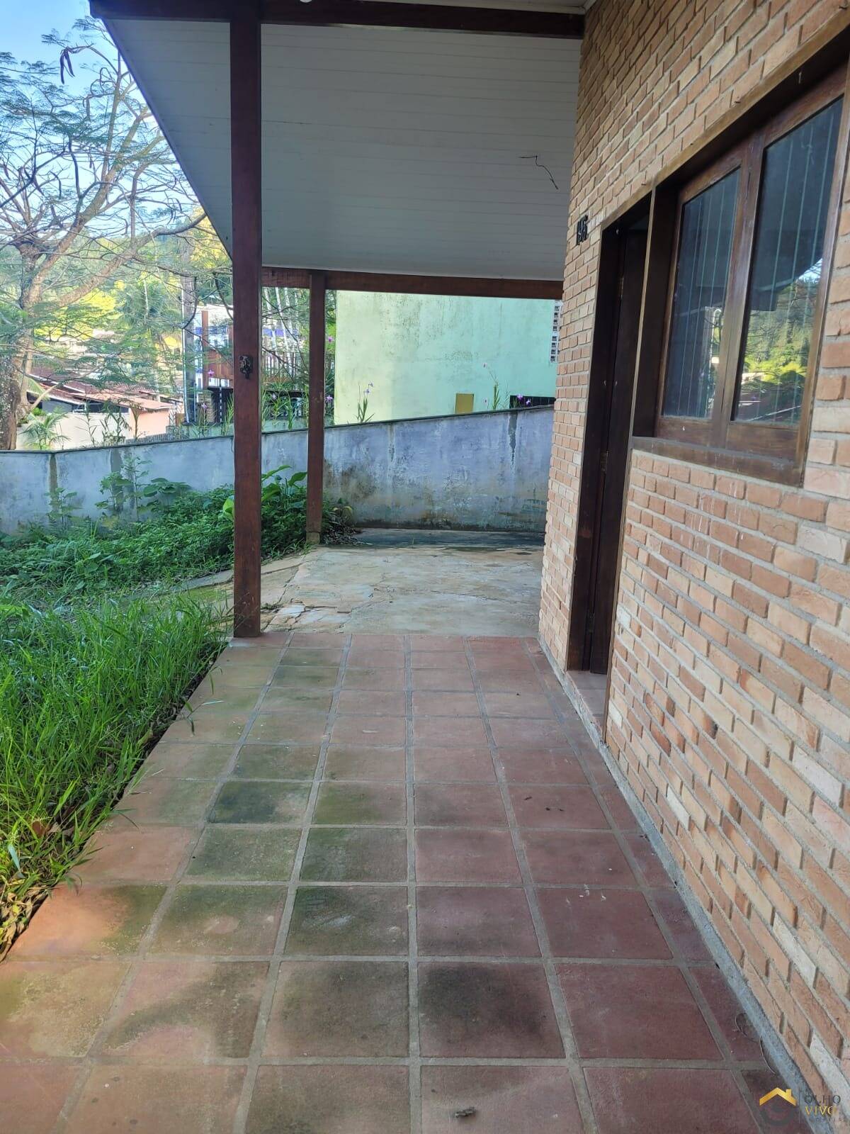 Casa à venda com 2 quartos, 192m² - Foto 2