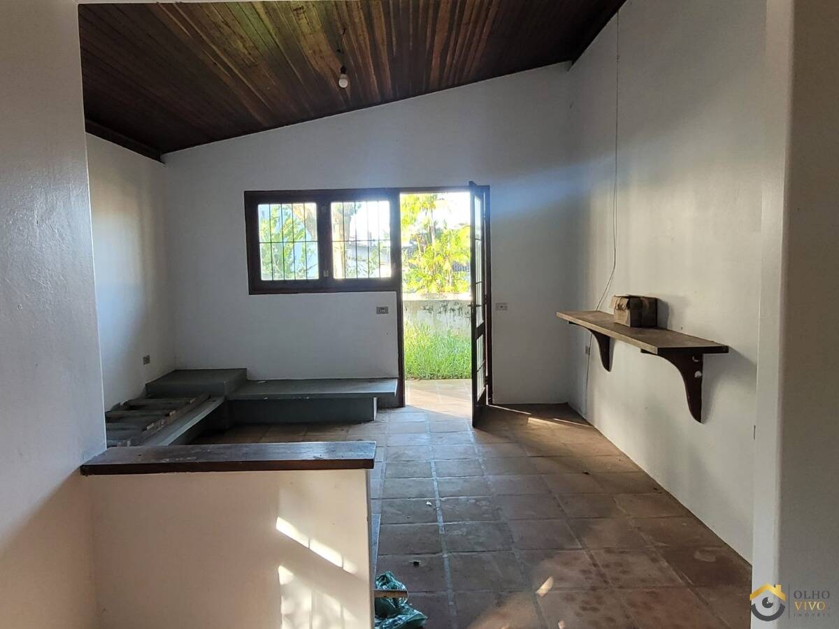 Casa à venda com 2 quartos, 192m² - Foto 14