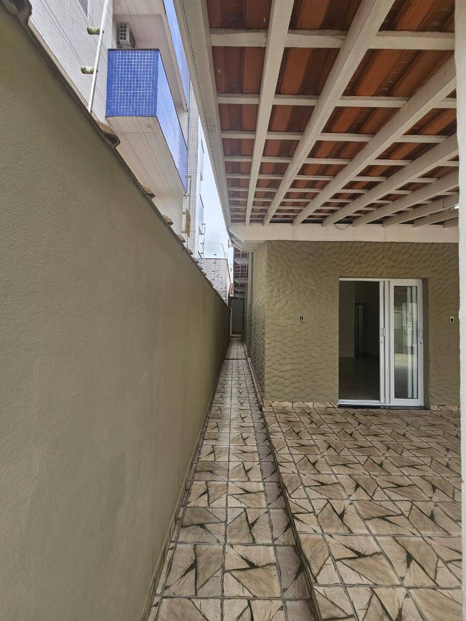 Casa à venda e aluguel com 4 quartos, 166m² - Foto 4