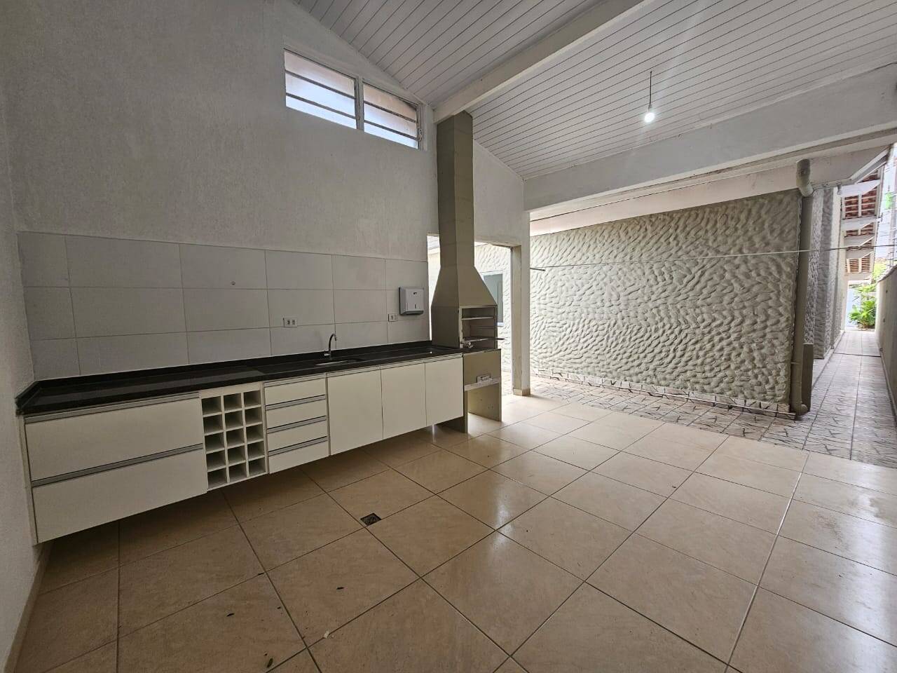 Casa à venda e aluguel com 4 quartos, 166m² - Foto 10